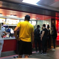 Photo taken at McDonald&amp;#39;s by Kürşat E. on 10/17/2021