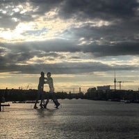Photo taken at Treptower Brücke by Ipek E. on 9/20/2015