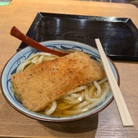 Photo taken at 丸亀製麺 テラッセ納屋橋店 by Kevin K. on 1/20/2020
