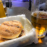 Foto diambil di Cabús: beer &amp;amp; burgers oleh Cabús: beer &amp;amp; burgers pada 2/8/2015