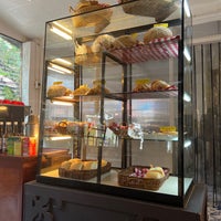 8/22/2022 tarihinde colormyworldvio R.ziyaretçi tarafından Gusto y Gustos Deli and Bakery'de çekilen fotoğraf