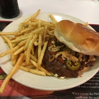 Photo taken at Steak &#39;n Shake by Steve S. on 9/22/2017