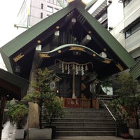 Photo taken at Tsukudo Shrine by Masa S. on 4/21/2013