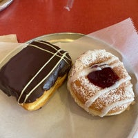 Photo taken at Varsity Donuts by Gary M. on 6/6/2022