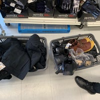 Workman ワークマン 秦野店 秦野市 平沢737 6