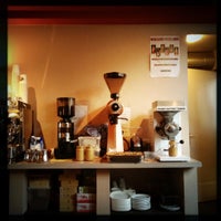 Das Foto wurde bei David&amp;#39;s Coffee &amp;amp; Nuts von Salvatore G. am 11/7/2012 aufgenommen