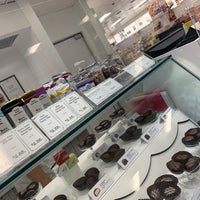 Photo taken at See&amp;#39;s Candies and Factory by Khalid G. on 10/10/2021