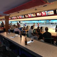 8/10/2018 tarihinde Sara Z.ziyaretçi tarafından Pinz Bowling Center'de çekilen fotoğraf
