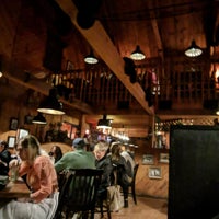 Foto diambil di Bogart&amp;#39;s Restaurant &amp;amp; Tavern oleh Bernard S. pada 2/15/2019