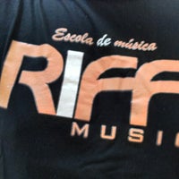 Photo taken at RIFF MUSIC ESTUDIOS E CURSO DE MUSICA by João R. on 3/26/2014