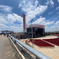 Das Foto wurde bei Austin360 Amphitheater von Teresa C. am 5/21/2021 aufgenommen