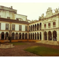 9/30/2013 tarihinde Ivan F.ziyaretçi tarafından Universidade de Évora - Colégio Luis António Verney'de çekilen fotoğraf