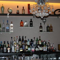 Foto tirada no(a) El Encanto Cocktail Bar por El Encanto Cocktail Bar em 2/13/2015
