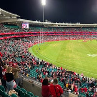 Foto diambil di Sydney Cricket Ground oleh Nick B. pada 5/27/2022