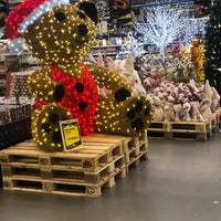 Photo taken at Makro Cash &amp;amp; Carry by Pavel on 11/6/2021