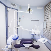 Das Foto wurde bei Clinica Dental Garó von Clinica Dental Garó am 2/10/2015 aufgenommen