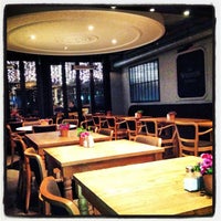 1/22/2013 tarihinde Ayşın A.ziyaretçi tarafından The Sir Winston Brasserie'de çekilen fotoğraf