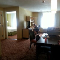 Foto diambil di TownePlace Suites by Marriott Albany Downtown/Medical Center oleh Nancy S. pada 7/6/2013