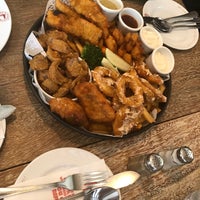 Photo taken at Manhattan Fish Market Colombo by Ehsaneh B. on 3/28/2018