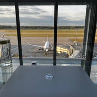 Photo taken at BA Galleries Club Lounge North by Vincent F. on 9/14/2023