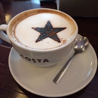 Photo taken at Costa Coffee by Renata T. on 4/7/2014