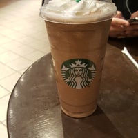 Photo taken at Starbucks by Angel GS 婉. on 1/15/2018
