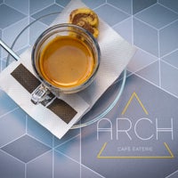 Das Foto wurde bei Arch Cafe Eaterie von Arch Cafe Eaterie am 2/11/2015 aufgenommen