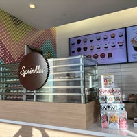 Das Foto wurde bei Sprinkles von TheGreenGirl am 1/1/2024 aufgenommen