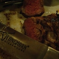 Photo taken at LongHorn Steakhouse by Philip M. on 3/5/2016