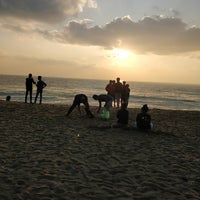 Photo taken at Besant Nagar Beach (Edward Elliot&amp;#39;s Beach) by Raghu V. on 2/18/2023