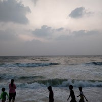 Photo taken at Besant Nagar Beach (Edward Elliot&amp;#39;s Beach) by Raghu V. on 1/22/2023