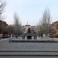 Photo taken at Ալեքսանդր Թամանյանի արձան by Vsevolod F. on 1/22/2022