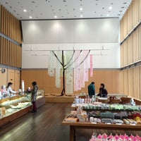 六花亭 真駒内六花亭ホール店 南区の和菓子屋