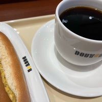 Photo taken at Doutor Coffee Shop by Fumitaka M. on 9/23/2022