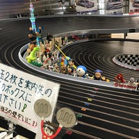 Photo taken at Hakuhinkan Toy Park by 夏風アオ/𝘼𝙊𝘼𝙋𝙋𝙀𝙉𝘿 on 10/29/2017