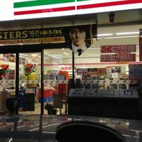 Photo taken at 7-Eleven by 吉田 水. on 11/7/2012