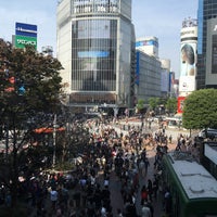 10/30/2015にNORIが渋谷駅前スクランブル交差点で撮った写真