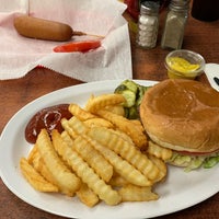 Photo taken at Jiffy Burger by Nancy L. on 8/20/2023