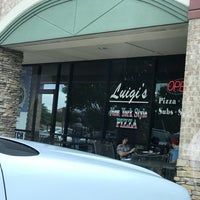Photo prise au Luigi&amp;#39;s Pasta &amp;amp; Pizzeria Restaurant par Tony D. le8/10/2018