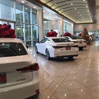 รูปภาพถ่ายที่ Lexus of Austin โดย Tony D. เมื่อ 11/27/2018