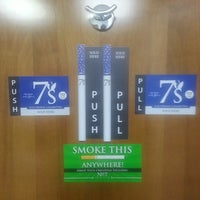 3/6/2013에 Justin M.님이 7s Electronic Cigarettes HQ에서 찍은 사진