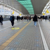 Photo taken at JR 田町駅 芝浦口(東口) by Sangwon .. on 3/10/2022