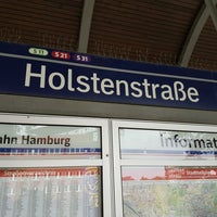 Photo taken at S Holstenstraße by Phil v. on 10/22/2016