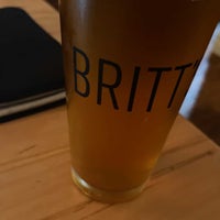 Photo taken at Britt&amp;#39;s Pub and Eatery Uptown by Daniel C. on 9/5/2021