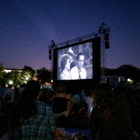 Photo taken at Screen on the Green by Netisha C. on 8/5/2014