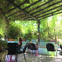 Das Foto wurde bei Art Cafe von Oiq am 4/28/2018 aufgenommen