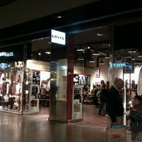 Levis Outlet - 97 visitantes
