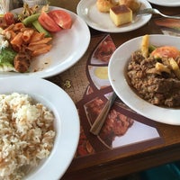 Photo taken at Mawlana Turkish Restaurant by yasin a. on 11/30/2015