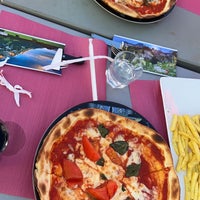 Photo taken at Pizzeria Restaurant Grund by Turki on 7/7/2023