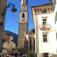 Foto diambil di Weihnachtsmarkt Meran / Mercatino di Natale Merano oleh aldo r. pada 12/8/2018